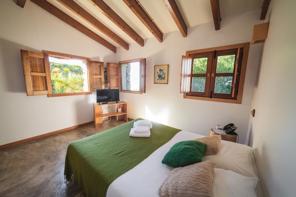 Casas Da Levada 9/50