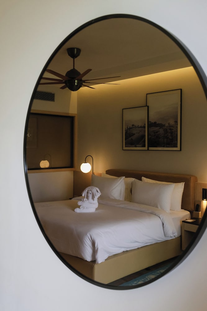 Radisson Resort Hatgad Saputara 27/74