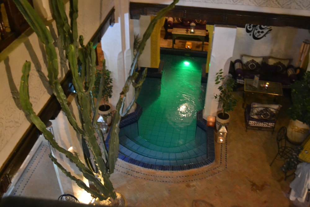 Riad Bayti 6/56
