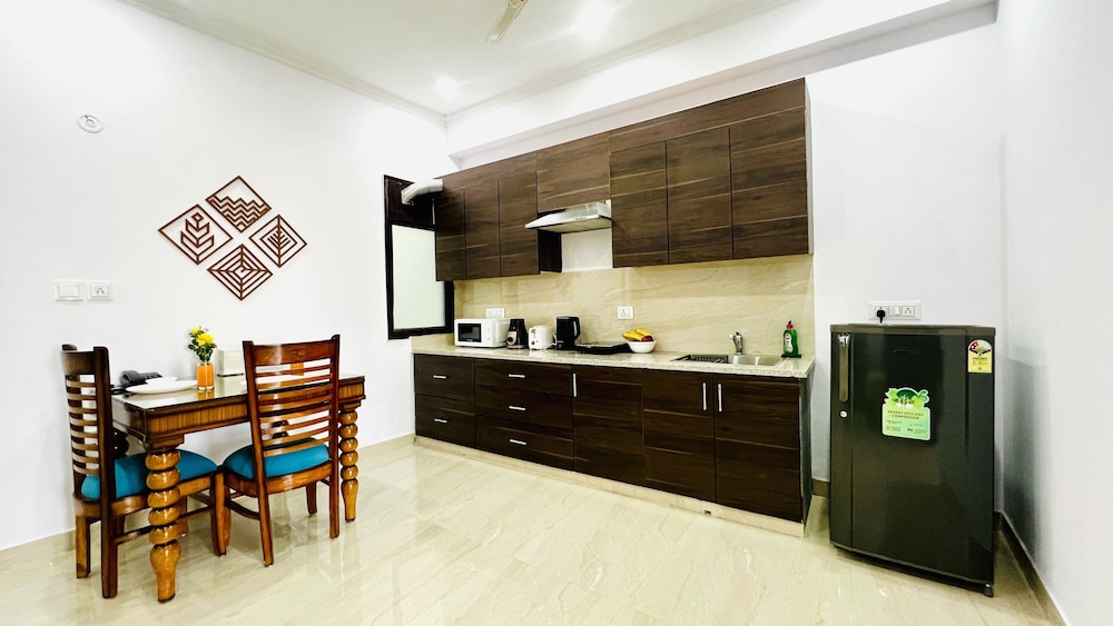 ZEN Suites Golf Course Road 10/50
