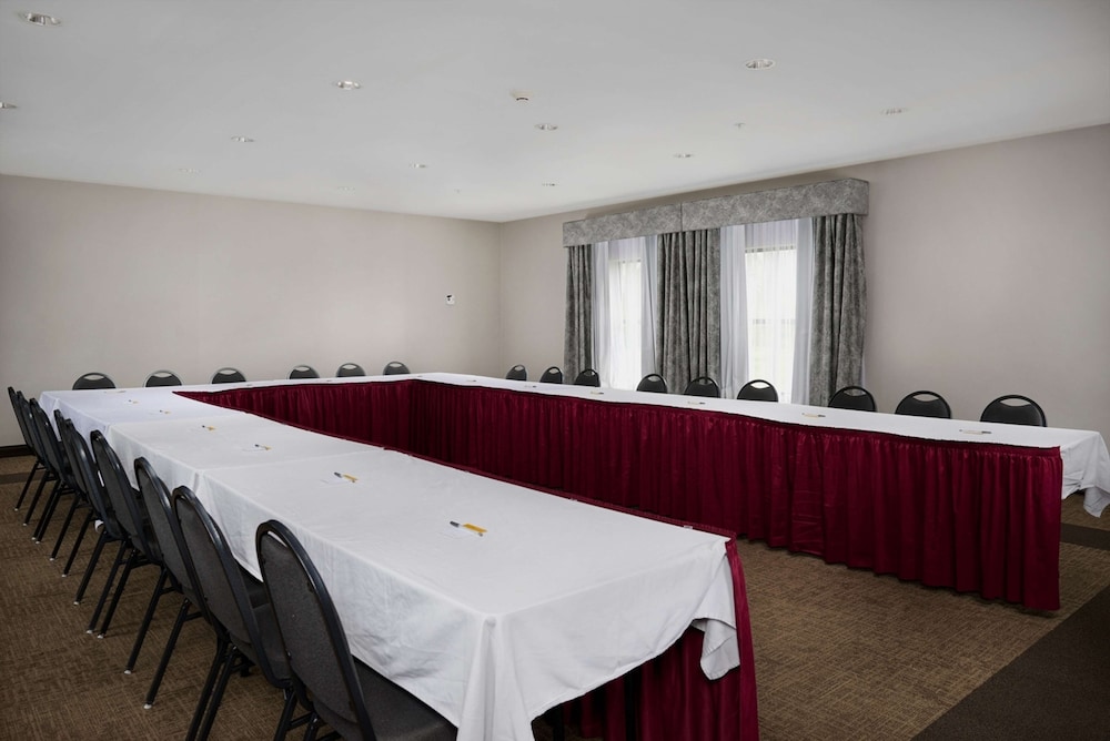 Hampton Inn Shelbyville 39/45