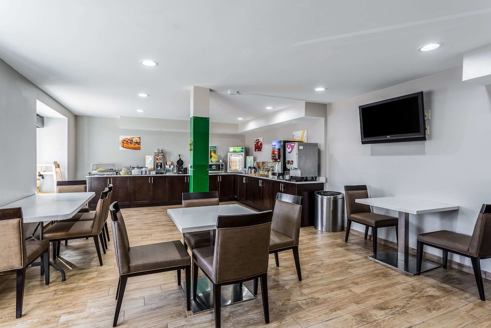Quality Inn and Suites El Paso I-10 38/43