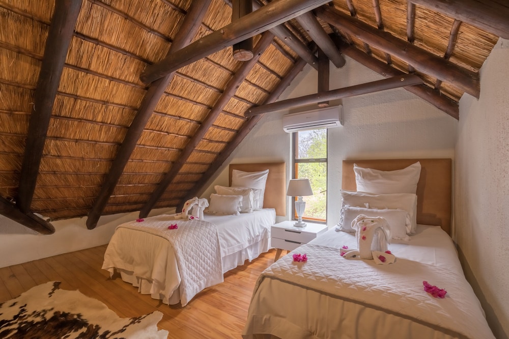 Kuname Lodge 27/74