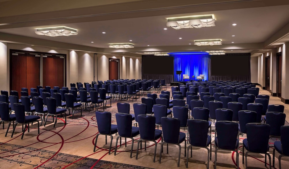 HYATT REGENCY VANCOUVER 62/72