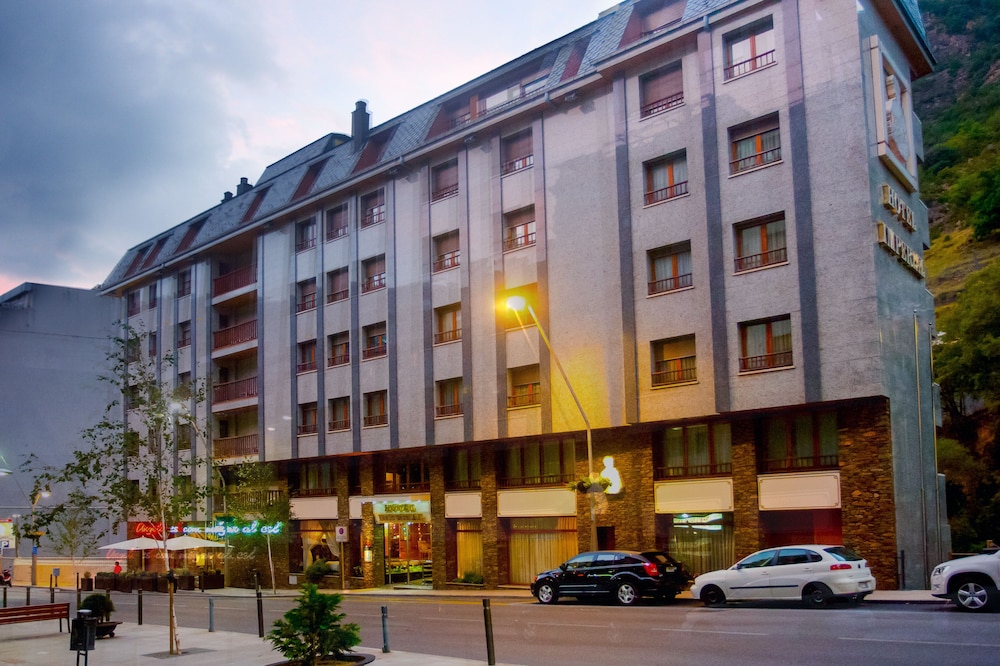 HOTEL IMPERIAL(ex. HUSA IMPERIAL) 3/50