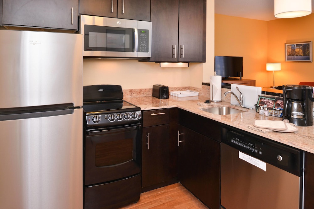 TOWNEPLACE SUITES HUNTSVILLE WEST/REDSTONE GATEWAY 15/34