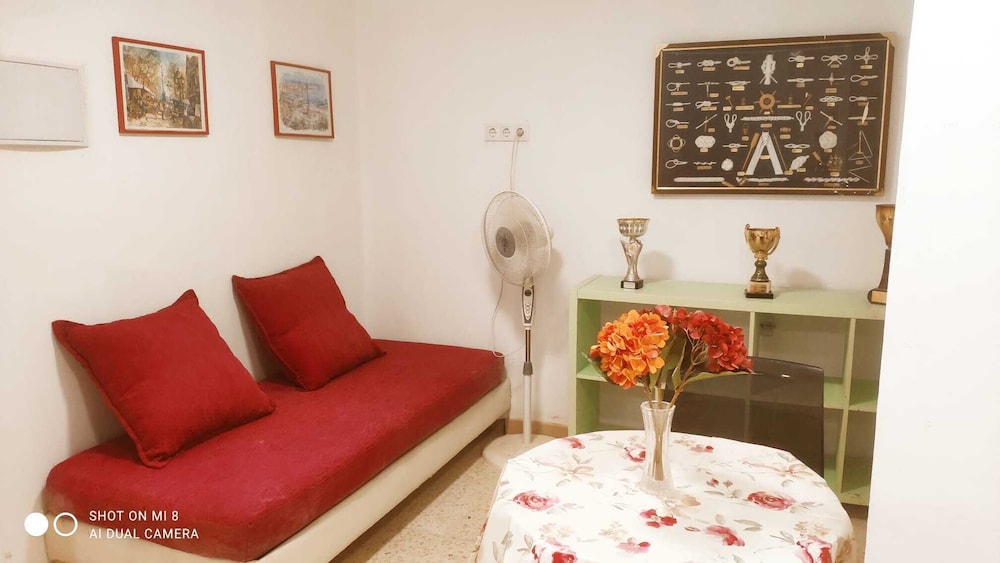 Hostal estudios 23/48