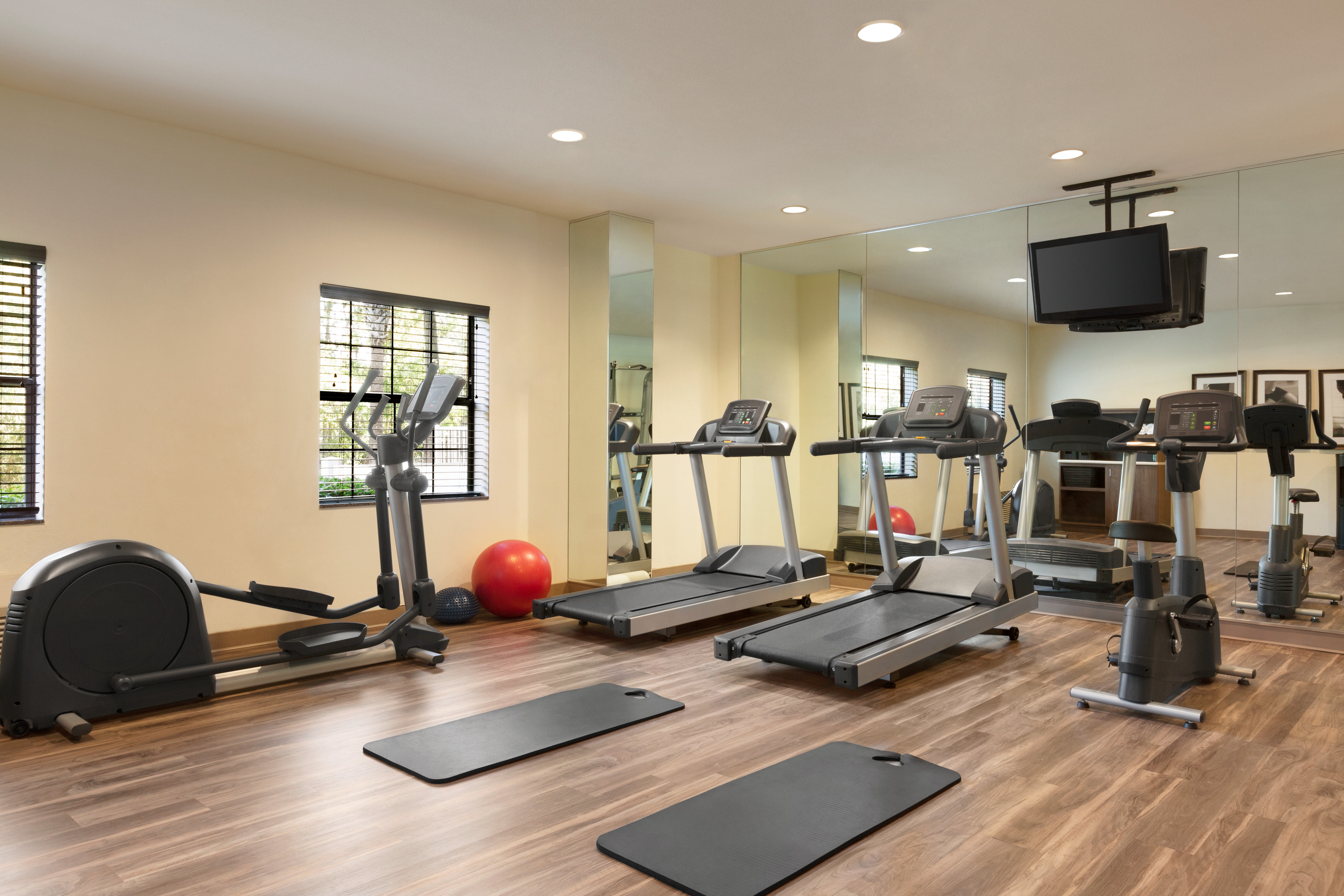 Staybridge Suites Tampa East Brandon 23/54