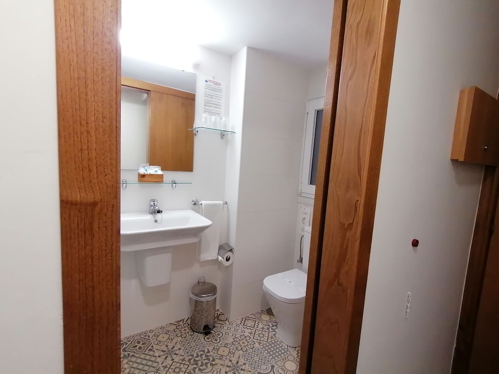 Anosa Casa Hostal 68/73