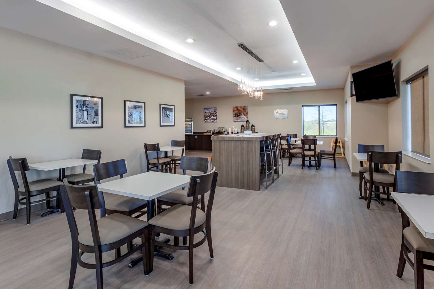 Sleep Inn & Suites Waller, TX 24/26