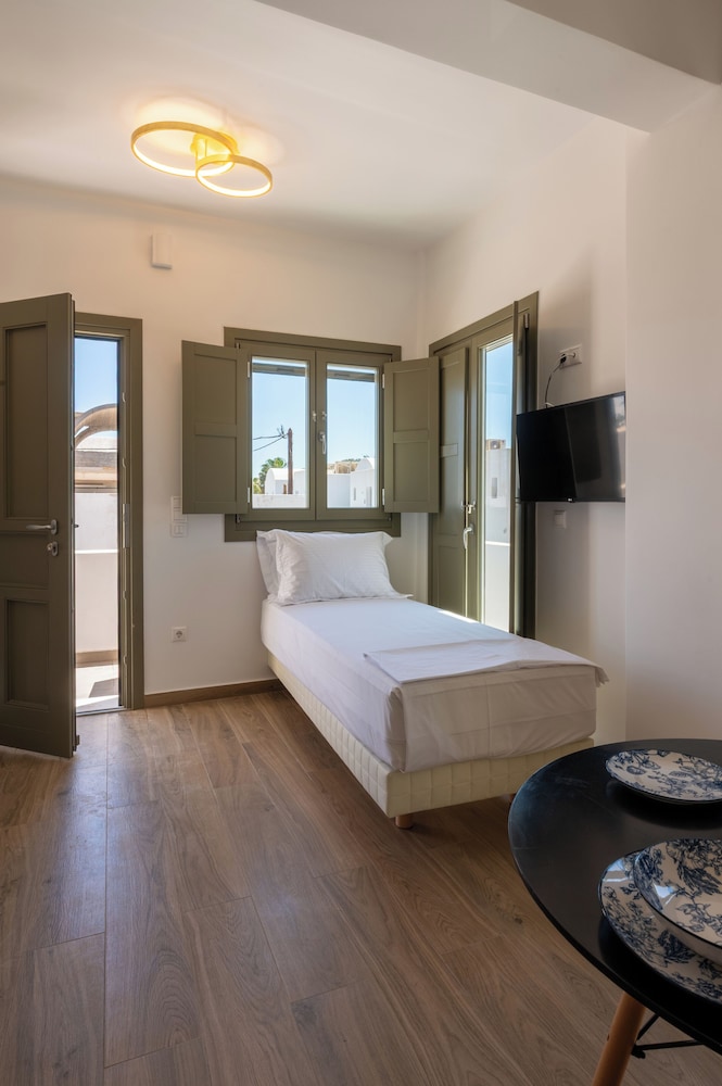 Apeiron Blue Santorini - Adults Only 29/50