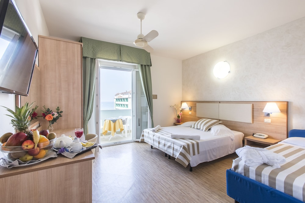 Hotel Losanna Gabicce Mare 12/59