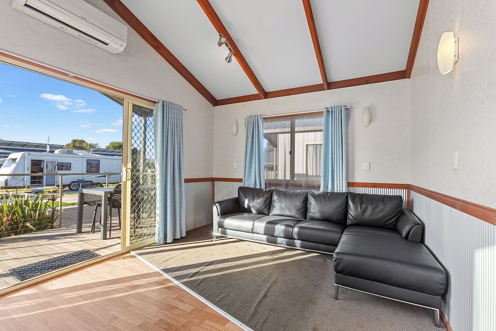 APOLLO BAY HOLIDAY PARK 33/50