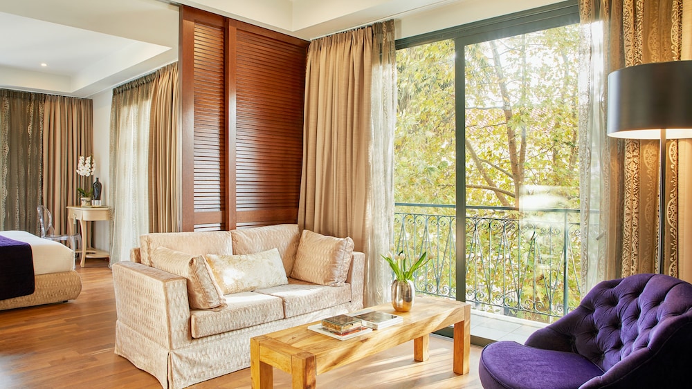 Dioni Boutique Hotel 32/45
