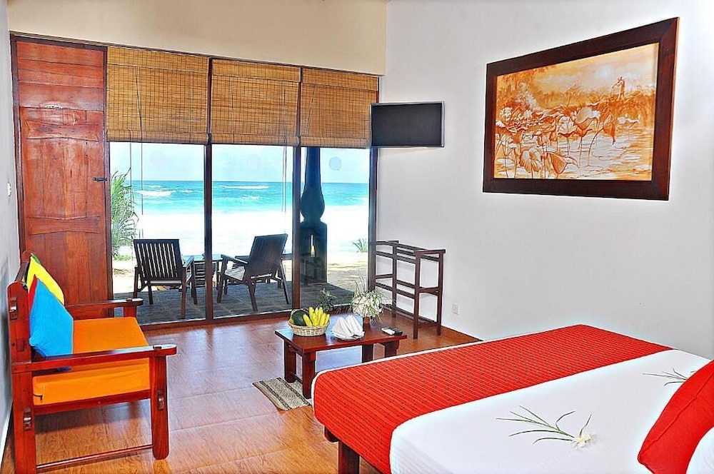 The Beach Cabanas 5/45