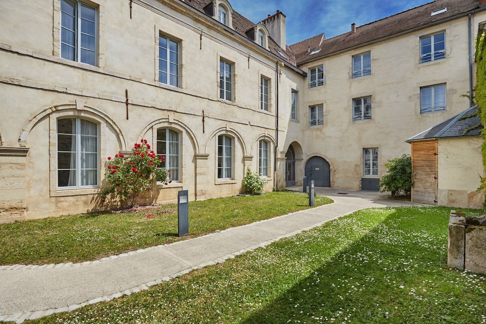 Appart'hotel Odalys City Dijon Centre Les Cordeliers 70/78