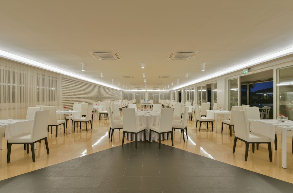 Paestum Inn Beach Resort 45/69
