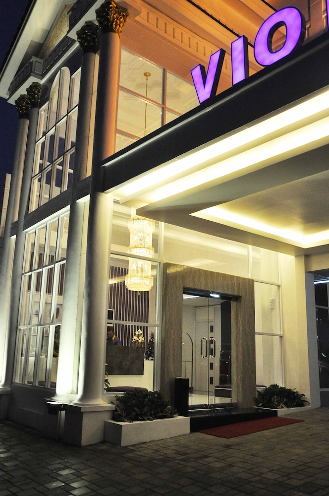 Vio Hotel Surapati Bandung 2/34