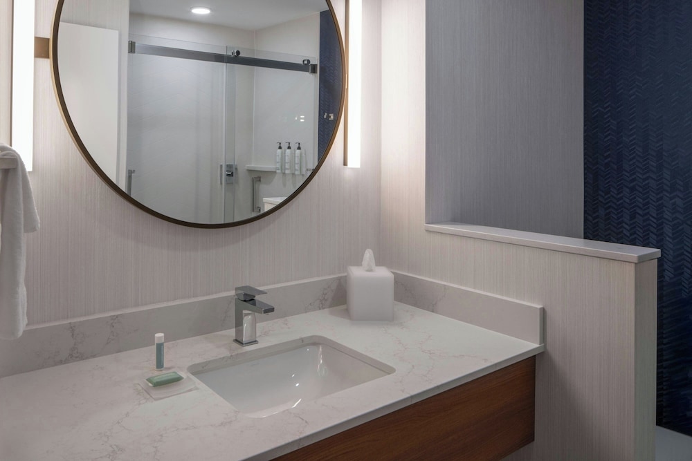 غرفة بسريرين كوين بإطلالة على المدينة، Fairfield by Marriott Inn & Suites Surprise Prasada 2/3