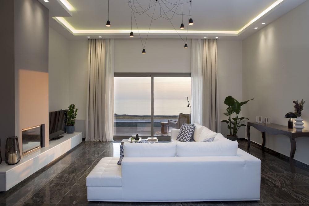 2 Bedrooms, Royal, Villa, Twin Beds, Sofa, Private Pool, Zeus Eleva Ajul, a Registry Collection Hotel 7/10