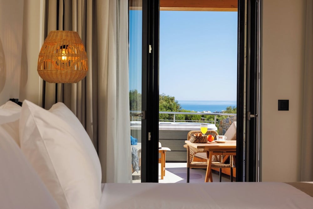 Deos Luxury Suites 19/50