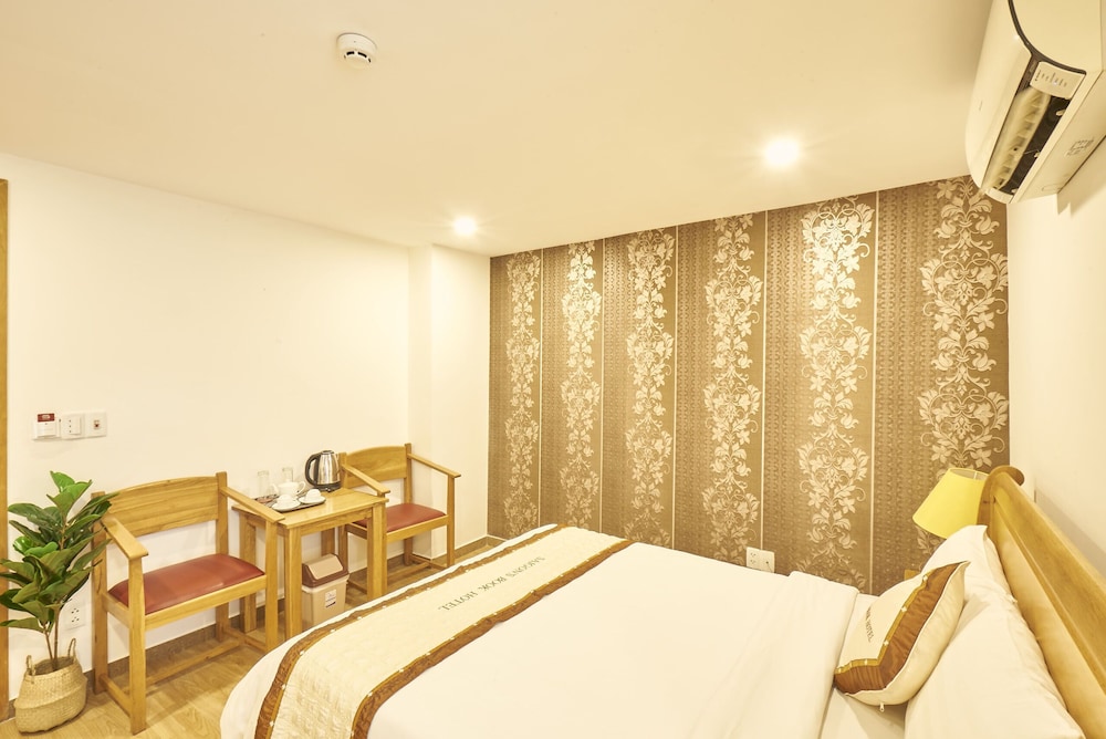 Saigon Apos S Book Hotel 33/56
