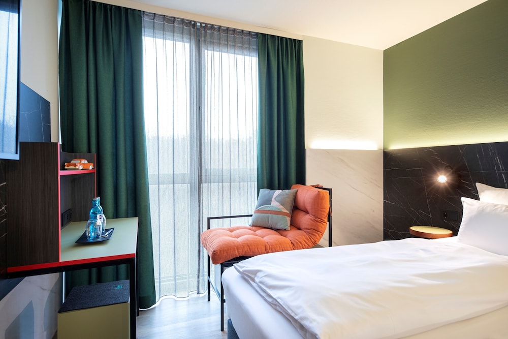 SUPERIOR, TWIN BEDS