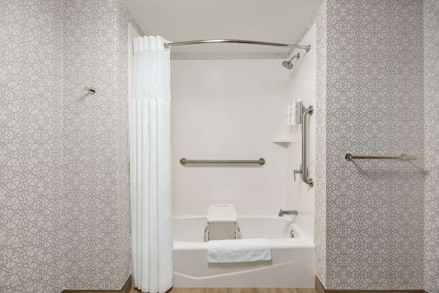 Hampton Inn Suites San Marcos 43/44