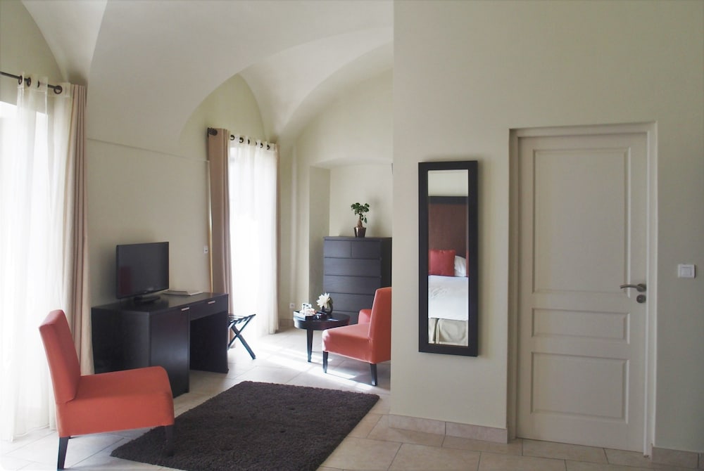 Hotel Perla Rossa 24/75