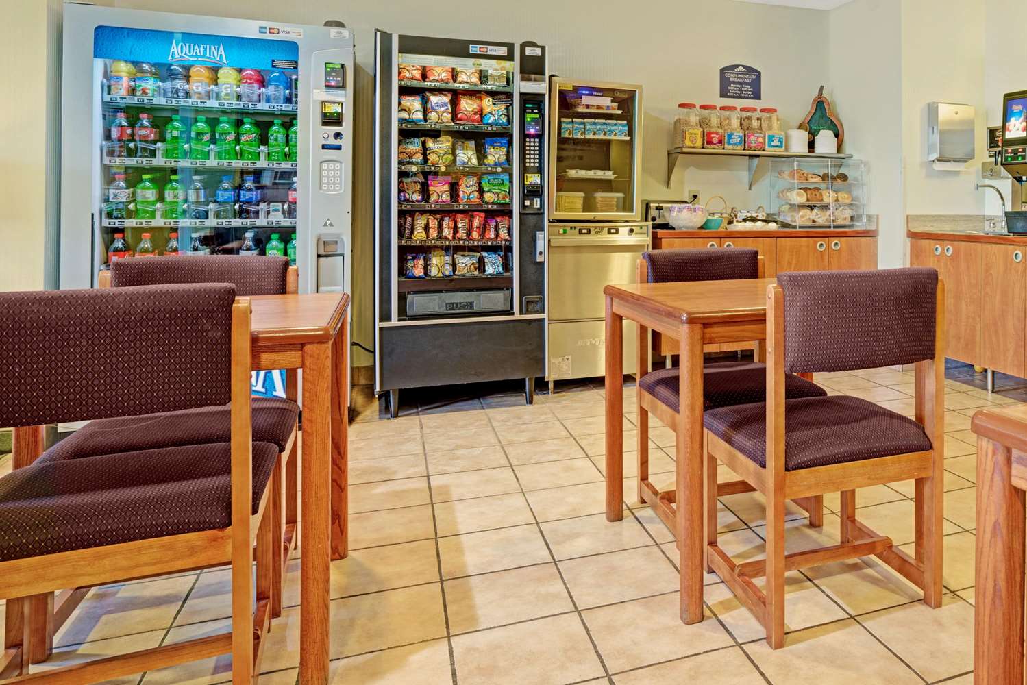 Microtel Inn Suites By Wyndham Inver Grove Heights Minneap 38/50
