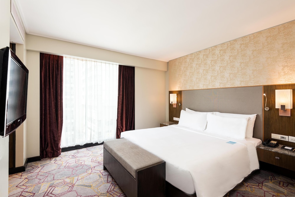 ONE-BEDROOM SUITE WITH BALCONY