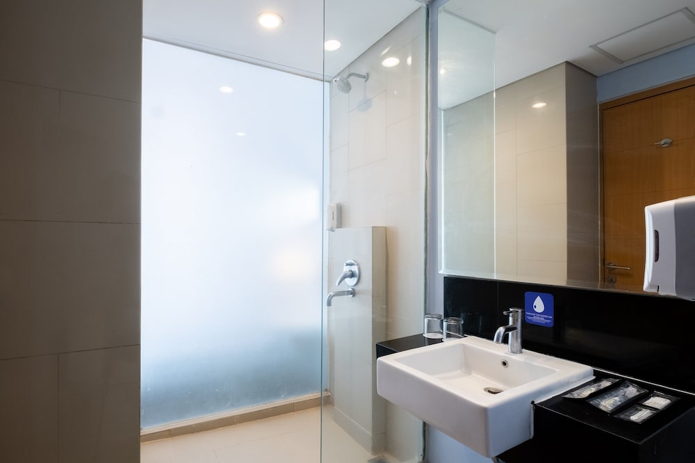 Luminor Hotel Metro Indah Bandung 35/36