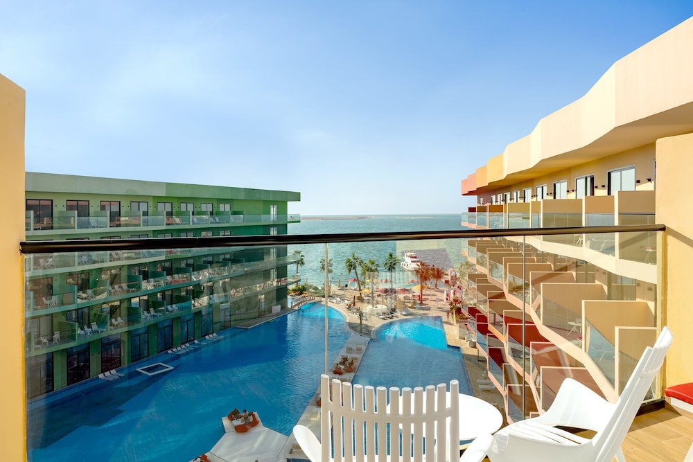 Voco Dubai Monaco The Heart of Europe 22/47