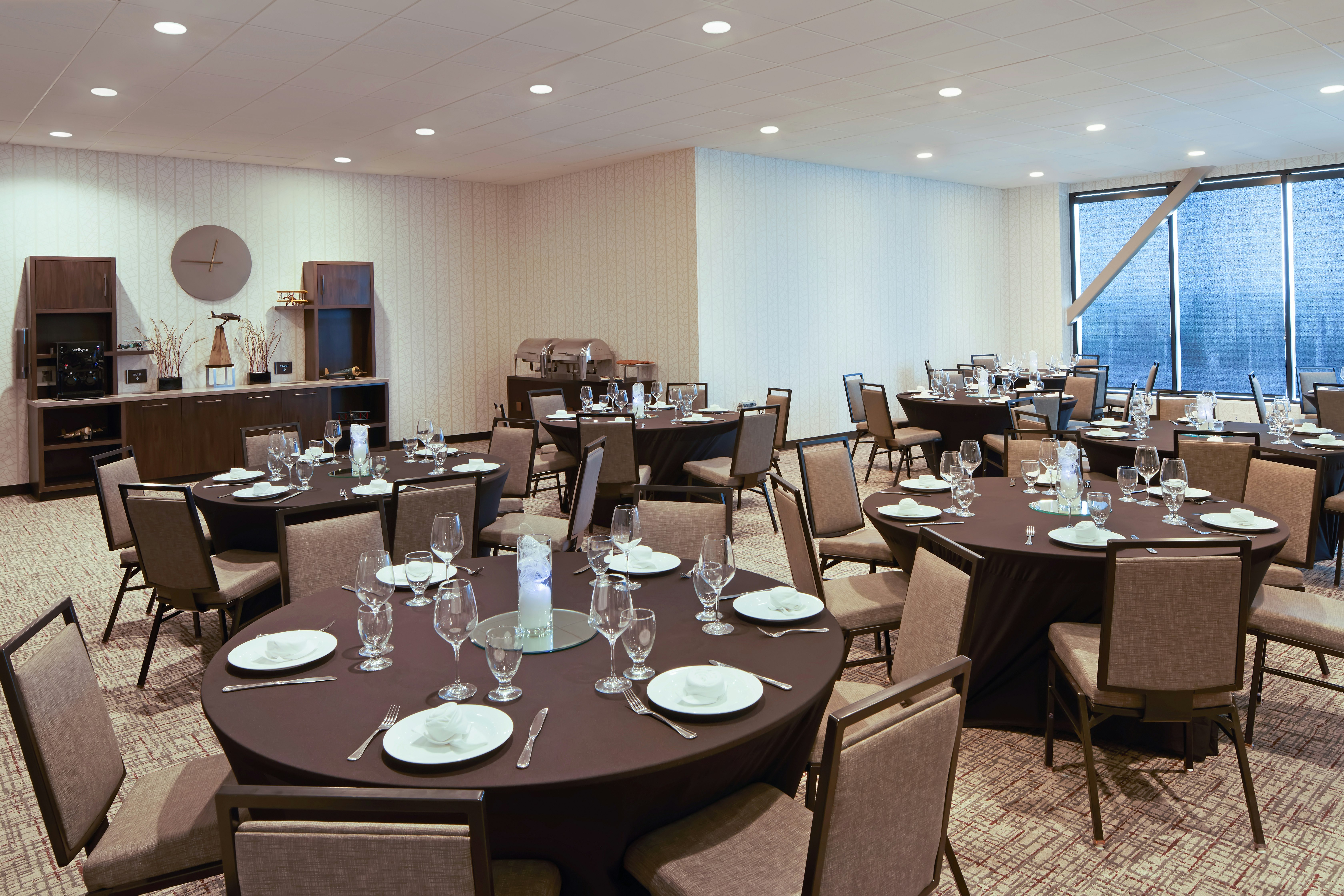 H Hotel Los Angeles, Curio Collection by Hilton 38/59