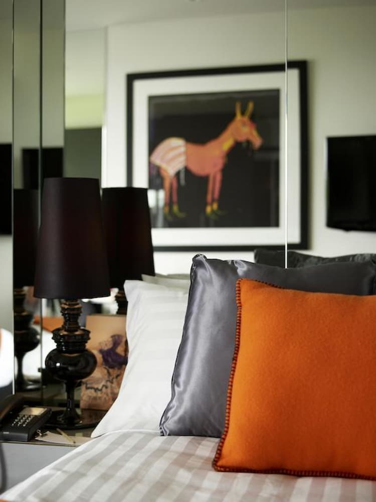 The Cullen Melbourne - Art Series 17/56