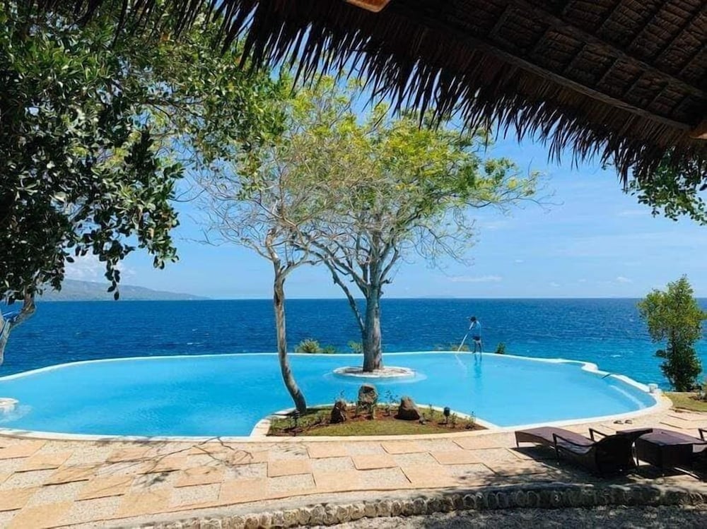 Bluewater Sumilon Island Resort 37/50