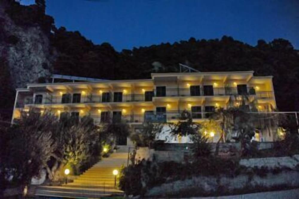 Glyfada Beach Hotel photo1