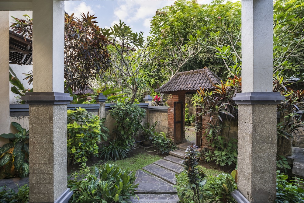 Bali Ayu Hotel And Villas 5/75