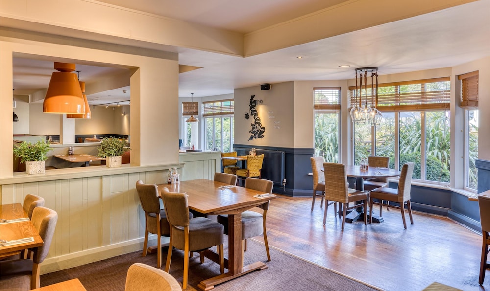 Premier Inn Birmingham Central Hagley Road 32/41