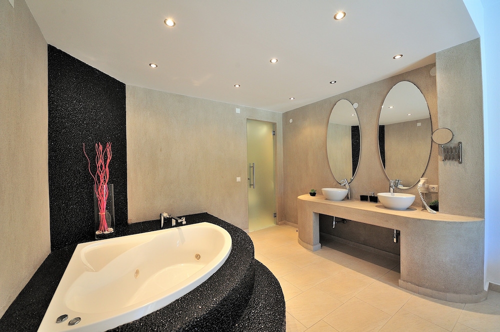 Golden King Villas Skiathos 57/60