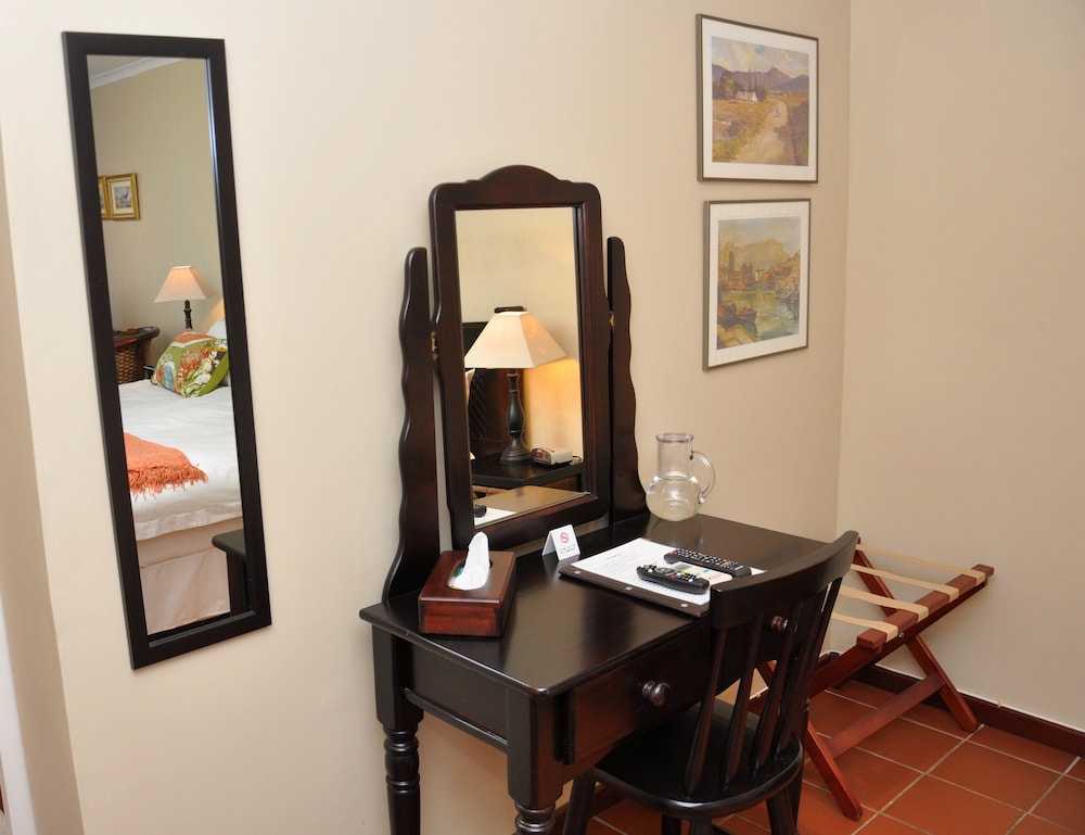 Birds of Paradise B&B 35/46