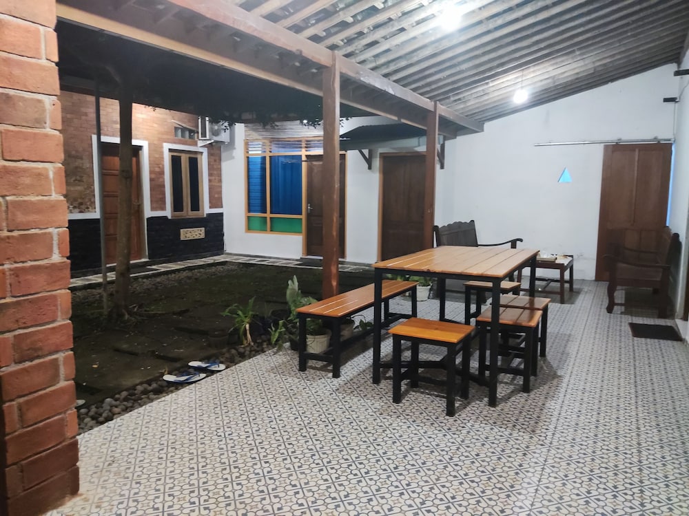 Genthong Homestay 29/44