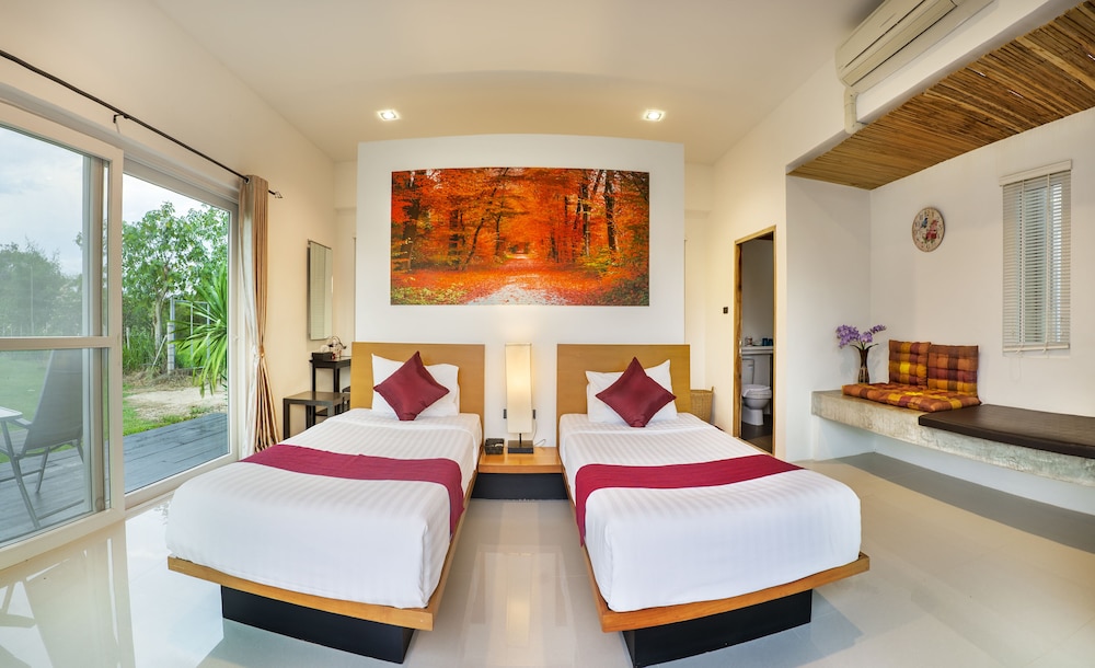 VILLA, TWIN BEDS