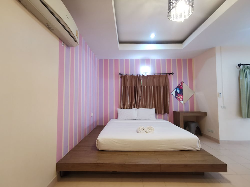 Thai Crystal Resident 11/50