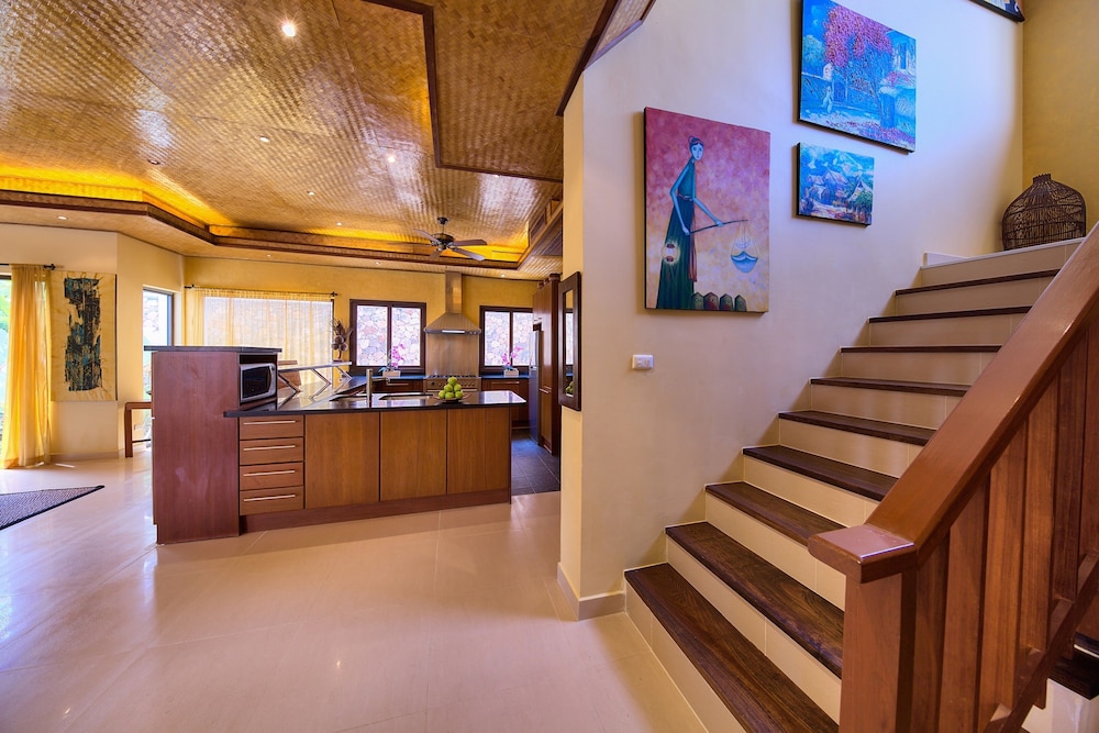 Baan Buaa - 3 Bedroom Beach Side Villa 4/50