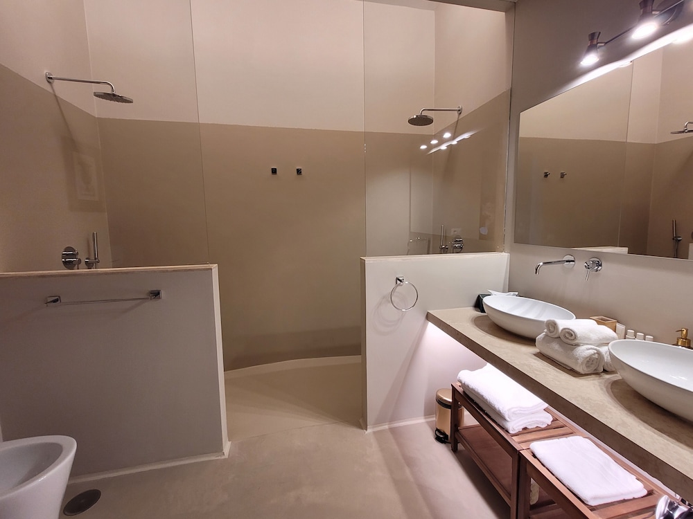 Domus 21 Luxury Suites 34/50