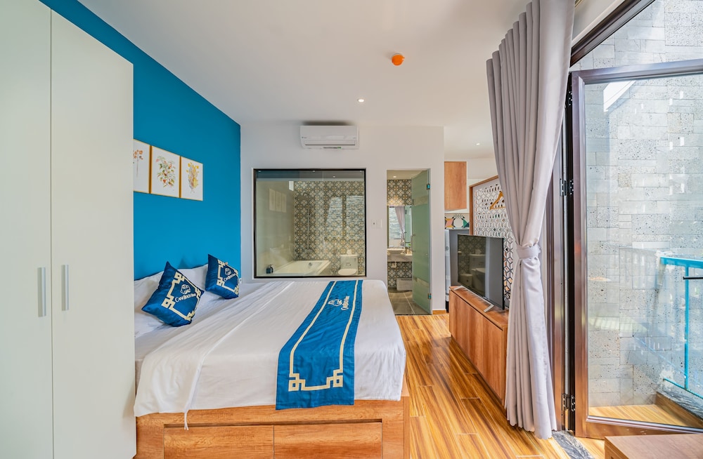 Beach, Studio, King Bed, with View