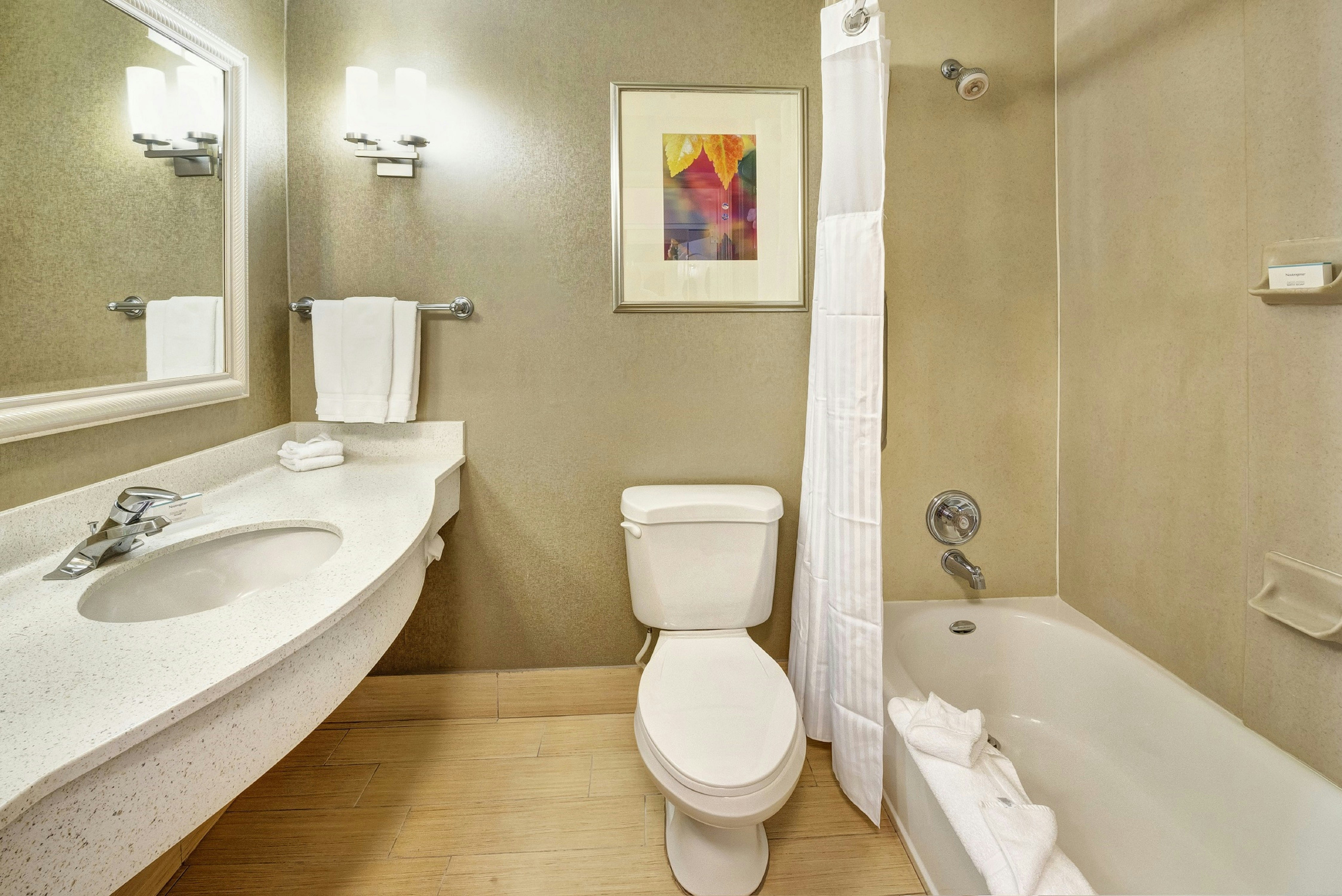 Hilton Garden Inn Portland Airport, OR 31/32