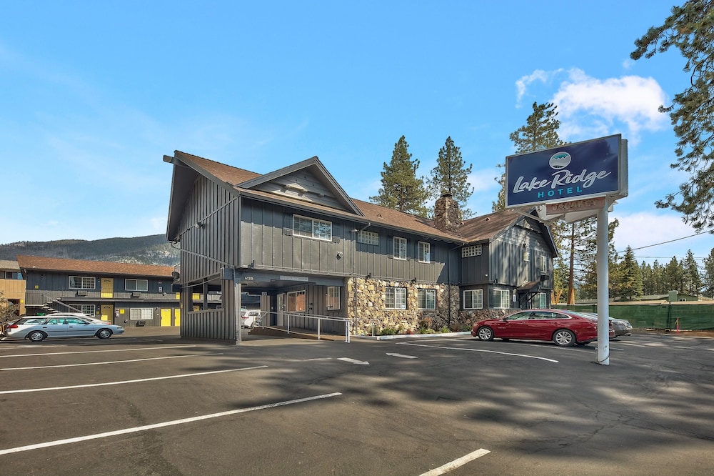 Lake Ridge Hotel 44/52