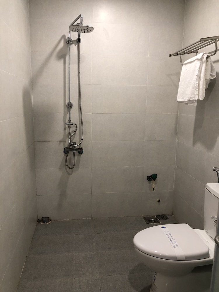 Quynh Huong Hotel 18/21